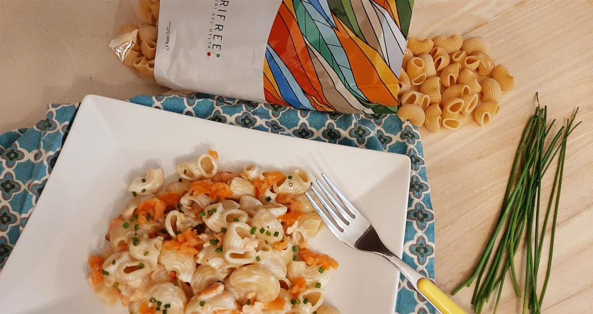 Pasta fredda con salmone e Philadelphia